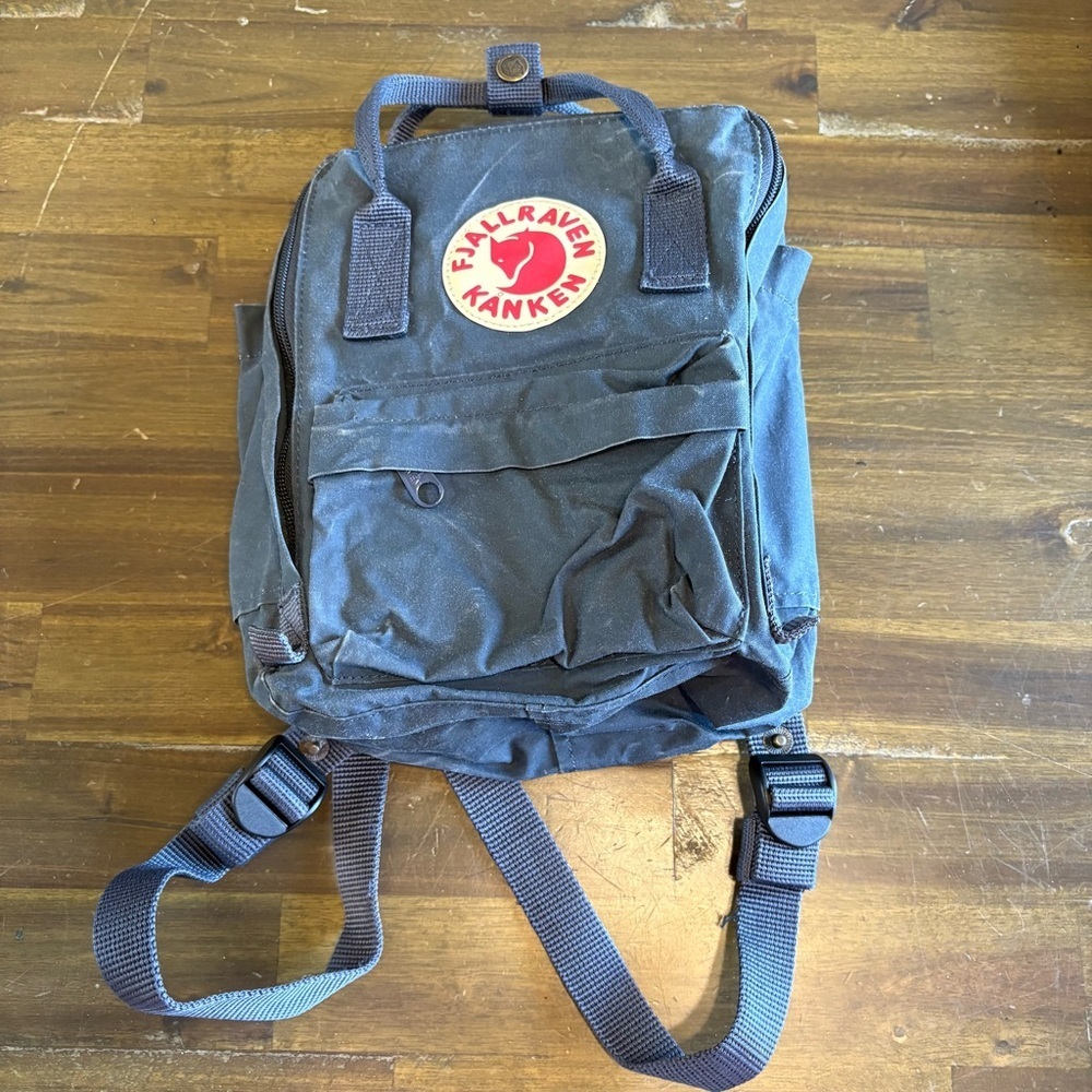 FJALLRAVEN KANKEN Mini Backpack Blue Navy Distressed Logo Travel Everyday